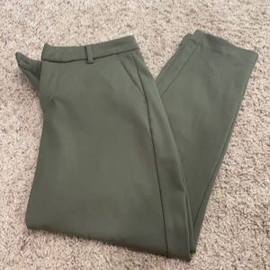 Liverpool Straight Leg Pant - size 8